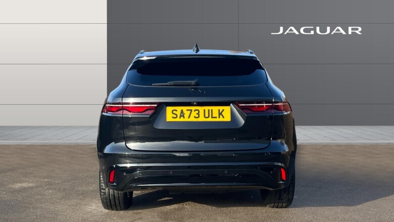 Jaguar F-Pace 2.0 D200 R-Dynamic SE Black 5dr Auto AWD Diesel Estate
